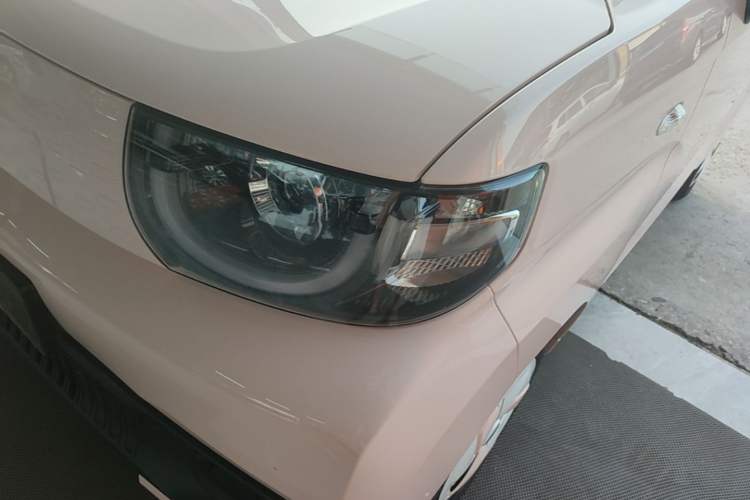 Used Chery QQ Ice Cream 2023 170km Milkshake – Lithium Iron Phosphate Left Front Headlight