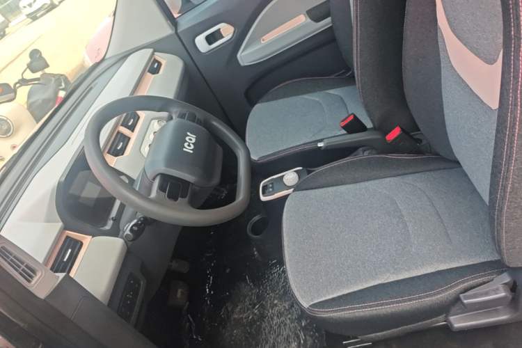 Used Chery QQ Ice Cream 2023 120km Ice Cream-Type Lithium Iron Phosphate Left Front Seat