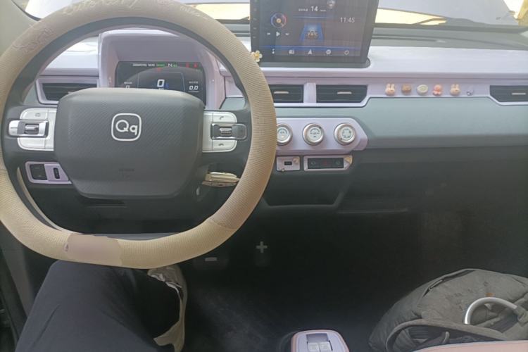 Used Chery QQ Ice Cream 2023 120km Ice Cream-Type Lithium Iron Phosphate Center Console