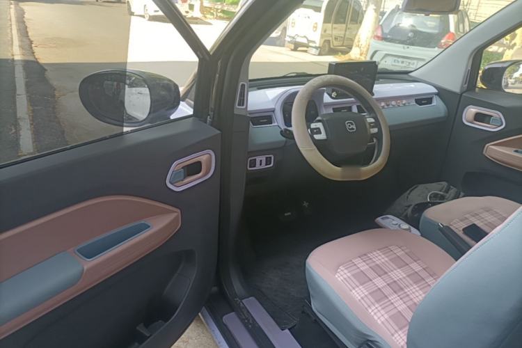 Used Chery QQ Ice Cream 2023 120km Ice Cream-Type Lithium Iron Phosphate Driver Seat