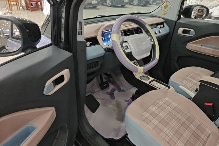 Used Chery QQ Ice Cream 2023 120km Ice Cream-Type Lithium Iron Phosphate Driver Seat