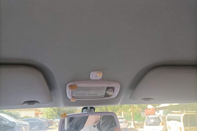 Used Chery QQ Ice Cream 2023 120km Ice Cream-Type Lithium Iron Phosphate Headliner