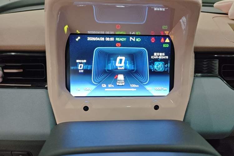 Used Chery QQ Ice Cream 2023 120km Ice Cream-Type Lithium Iron Phosphate Instrument Cluster