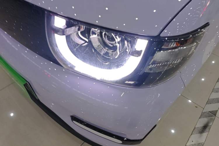 Used Chery QQ Ice Cream 2023 120km Ice Cream-Type Lithium Iron Phosphate Left Front Headlight