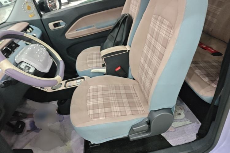 Used Chery QQ Ice Cream 2023 120km Ice Cream-Type Lithium Iron Phosphate Left Front Seat