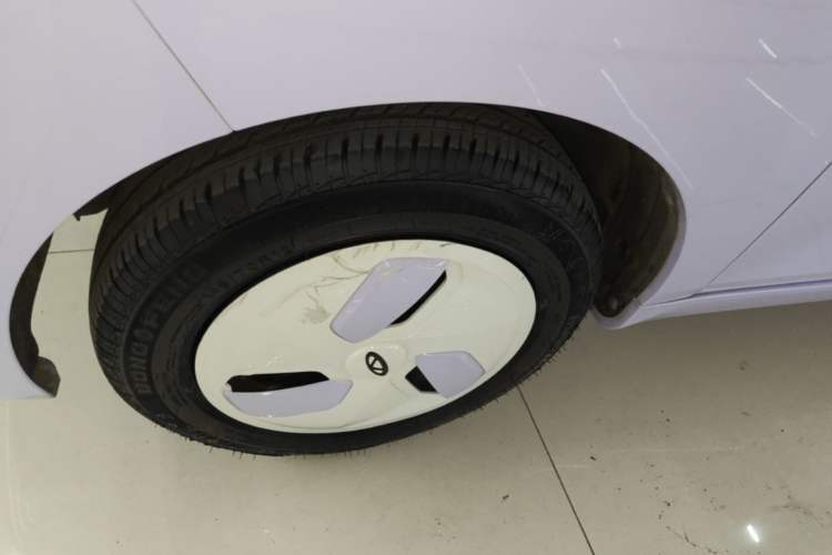Used Chery QQ Ice Cream 2023 170km Milkshake – Lithium Iron Phosphate Left Front Wheel Hub