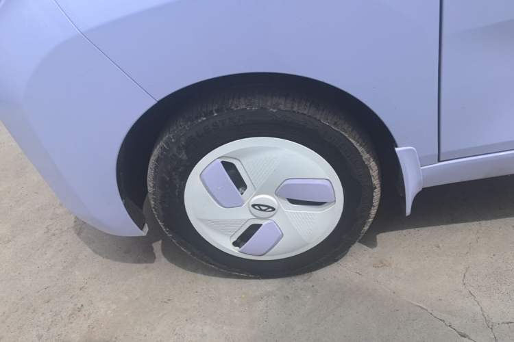 Used Chery QQ Ice Cream 2023 170km Milkshake – Lithium Iron Phosphate Left Front Wheel Hub