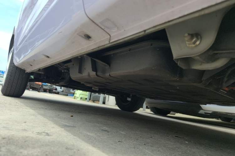 Used Chery QQ Ice Cream 2023 120km Ice Cream-Type Lithium Iron Phosphate Left Side Sill