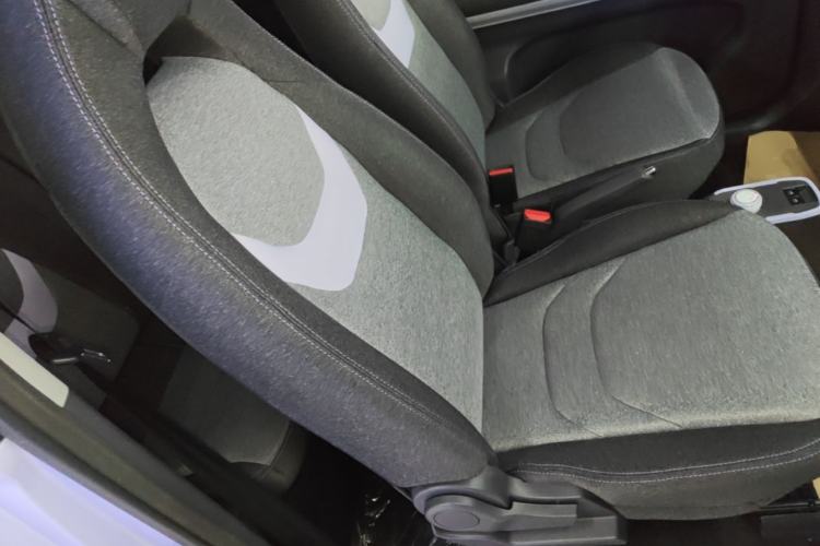 Used Chery QQ Ice Cream 2023 170km Milkshake – Lithium Iron Phosphate Right Front Seat