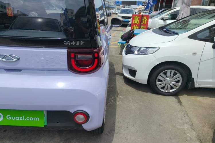 Used Chery QQ Ice Cream 2023 120km Ice Cream-Type Lithium Iron Phosphate Right Rear Taillight