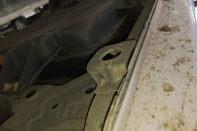 Used Chery QQ Ice Cream 2023 170km Milkshake – Lithium Iron Phosphate Right Side Sill