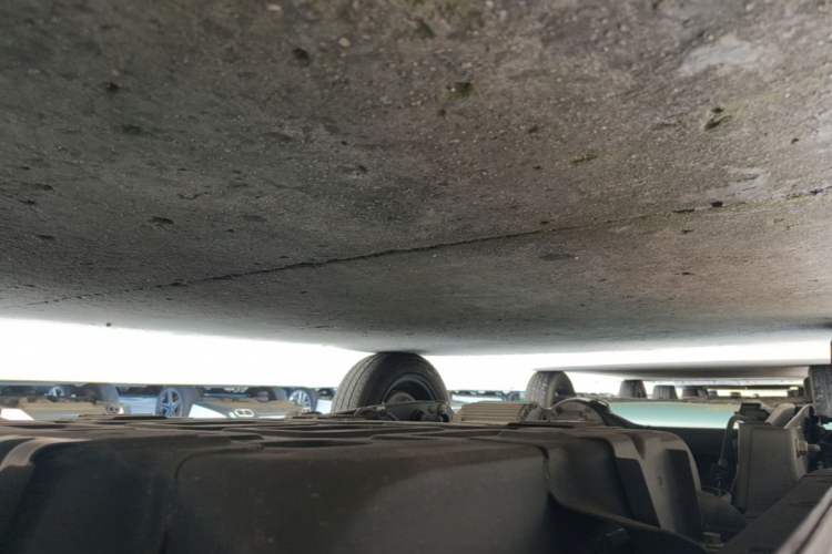 Used Chery QQ Ice Cream 2023 120km Ice Cream-Type Lithium Iron Phosphate Right Side Sill