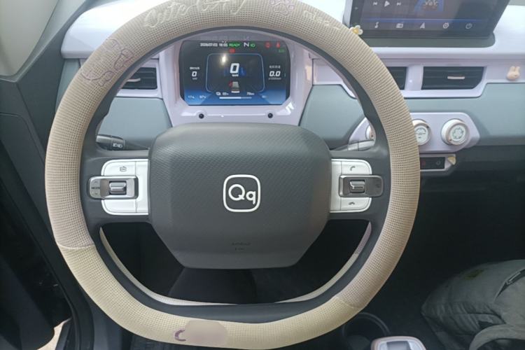 Used Chery QQ Ice Cream 2023 120km Ice Cream-Type Lithium Iron Phosphate Steering Wheel