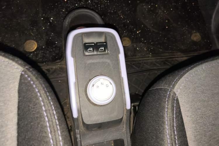 Used Chery QQ Ice Cream 2023 170km Milkshake – Lithium Iron Phosphate Gear Lever