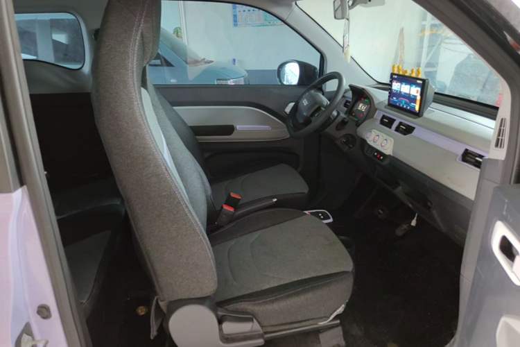 Used Chery QQ Ice Cream 2023 170km Milkshake – Lithium Iron Phosphate Right Front Seat