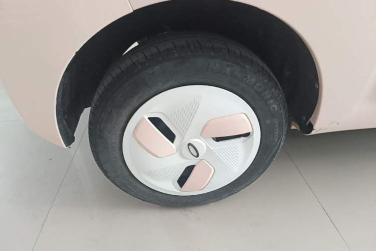 Used Chery QQ Ice Cream 2023 170km Milkshake – Lithium Iron Phosphate Right Rear Wheel Hub