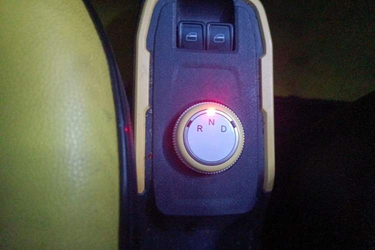 Used Chery QQ Ice Cream 2023 170km Milkshake – Lithium Iron Phosphate Gear Lever