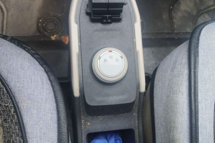 Used Chery QQ Ice Cream 2023 170km Milkshake – Lithium Iron Phosphate Gear Lever