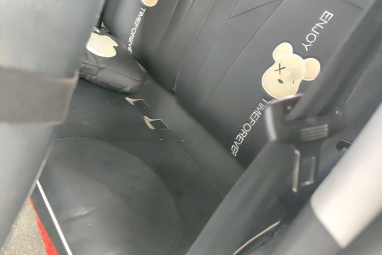 Used Chery QQ Ice Cream 2023 120km Ice Cream-Type Lithium Iron Phosphate Left Rear Seat