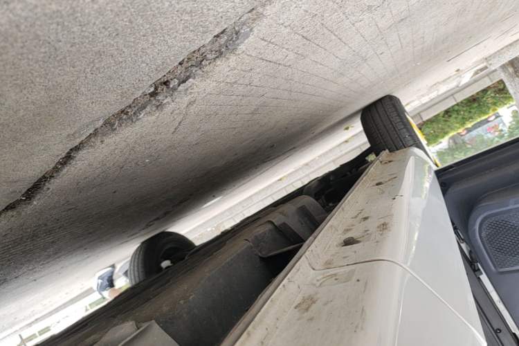 Used Chery QQ Ice Cream 2023 170km Milkshake – Lithium Iron Phosphate Left Side Sill