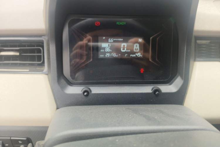 Used Chery QQ Ice Cream 2023 170km Milkshake – Lithium Iron Phosphate Odometer Close Up