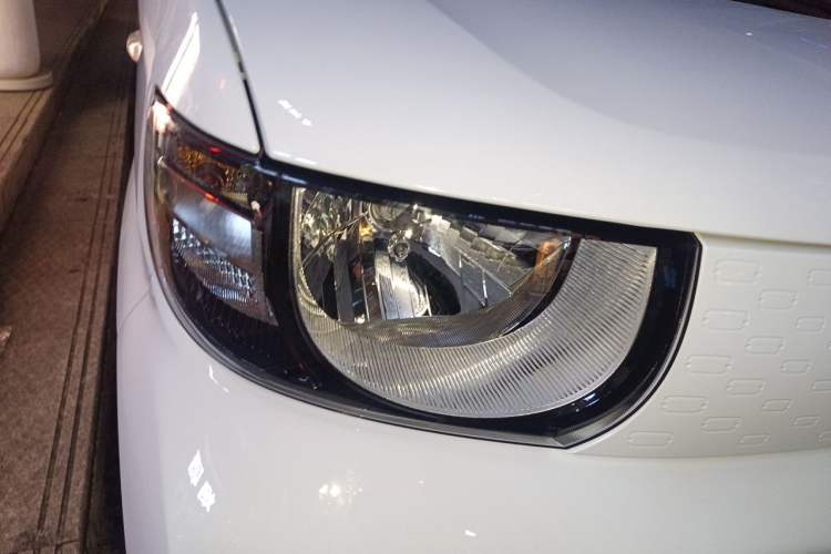 Used Chery QQ Ice Cream 2023 170km Milkshake – Lithium Iron Phosphate Right Front Headlight