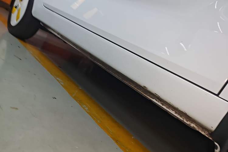 Used Chery QQ Ice Cream 2023 170km Milkshake – Lithium Iron Phosphate Right Side Sill