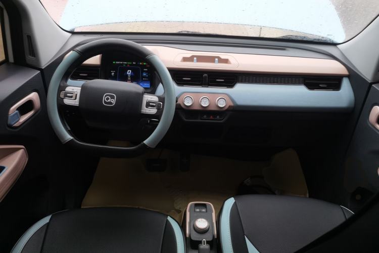 Used Chery QQ Ice Cream 2024 170km Sundae Center Console