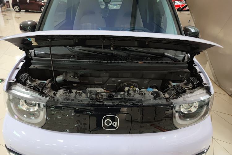 Used Chery QQ Ice Cream 2024 Edition Youth Version 205km Sundae Engine Bay