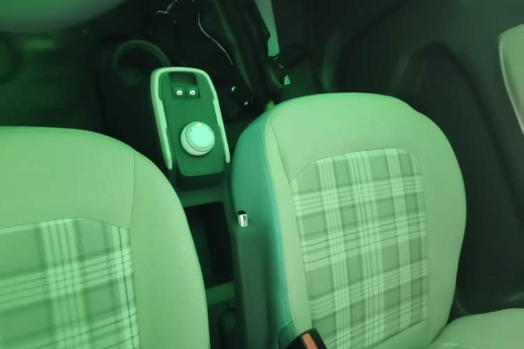 Used Chery QQ Ice Cream 2024 205km Sundae Gear Lever