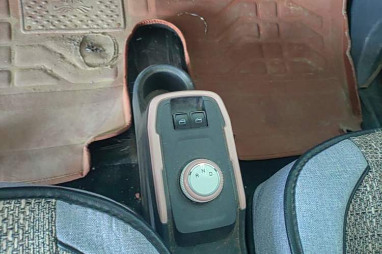 Used Chery QQ Ice Cream 2024 170km Sundae Gear Lever