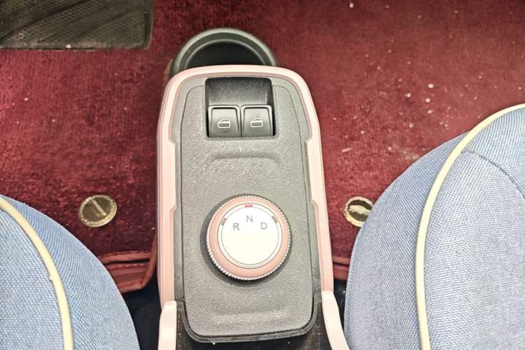 Used Chery QQ Ice Cream 2024 205km Sundae Gear Lever