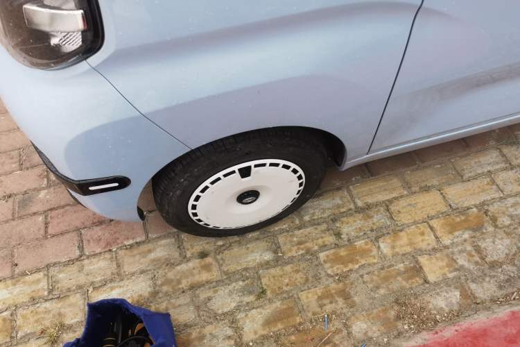 Used Chery QQ Ice Cream 2024 170km Sundae Left Front Wheel Hub