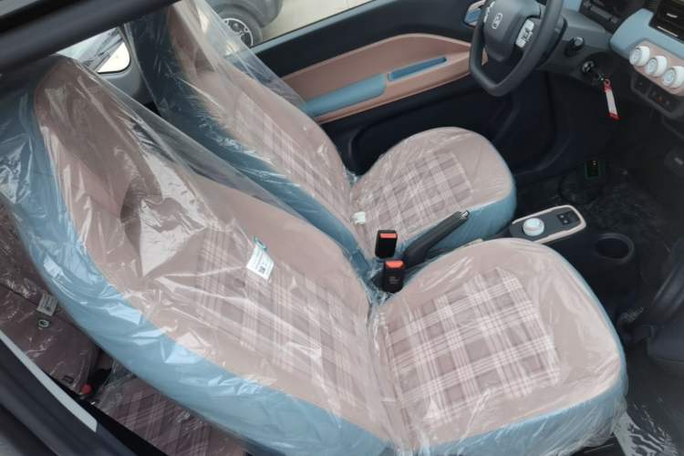 Used Chery QQ Ice Cream 2024 Edition Youth Version 205km Sundae Right Front Seat
