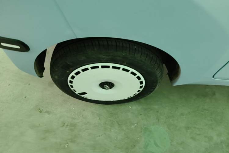 Used Chery QQ Ice Cream 2024 205km Sundae Right Rear Wheel Hub