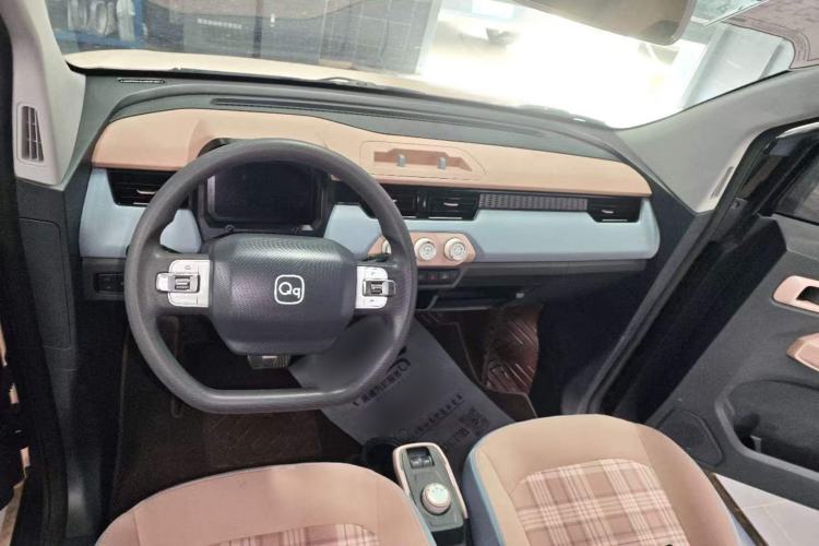 Used Chery QQ Ice Cream 2024 Restyled 170 km Sundae Center Console
