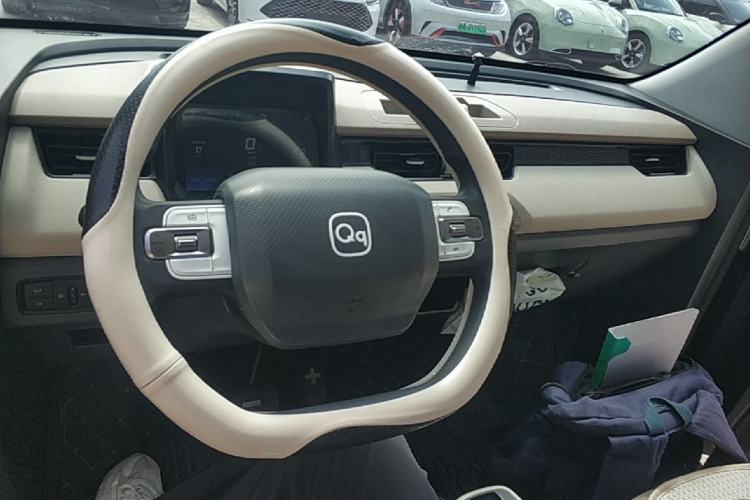 Used Chery QQ Ice Cream 2024 170km Sundae Center Console