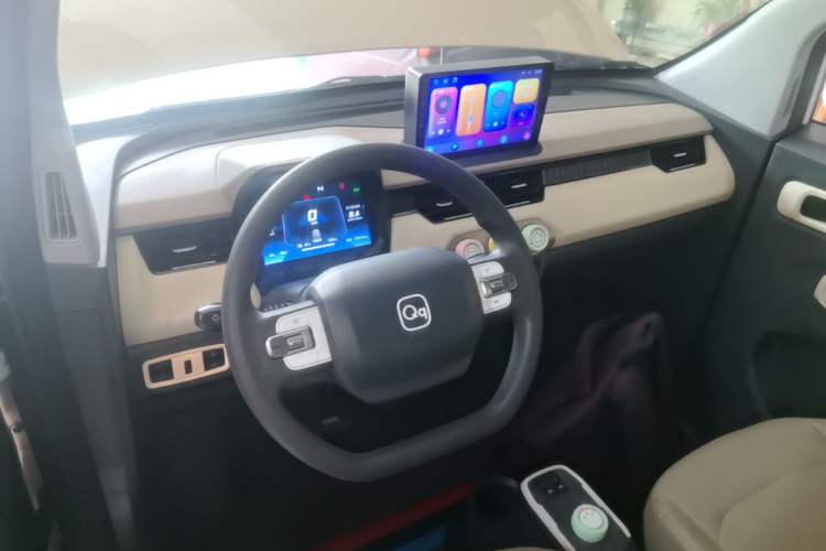 Used Chery QQ Ice Cream 2024 170km Sundae Center Console