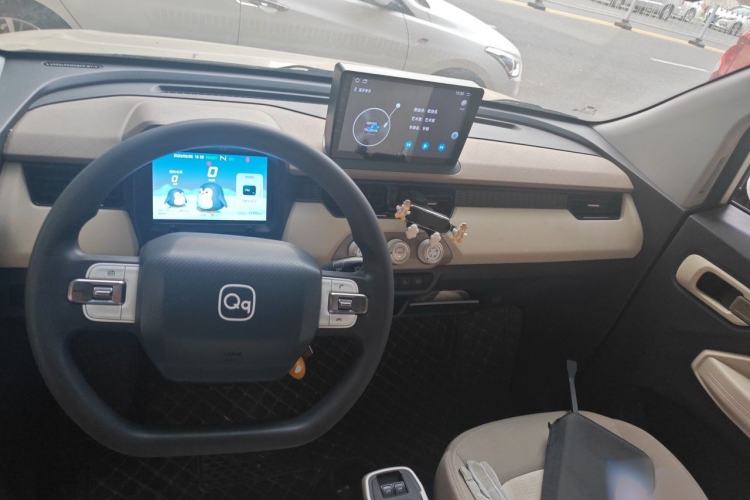 Used Chery QQ Ice Cream 2024 170km Sundae Center Console