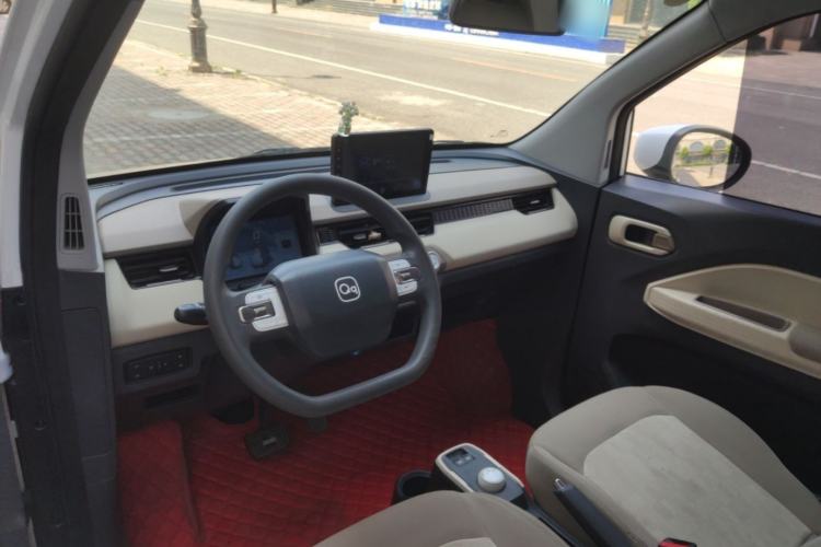 Used Chery QQ Ice Cream 2024 205km Sundae Center Console