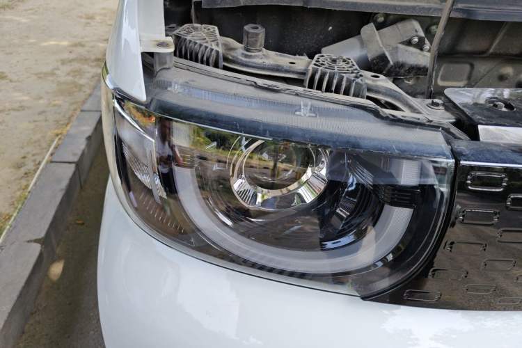 Used Chery QQ Ice Cream 2024 Edition Youth Version 205km Sundae Right Front Headlight