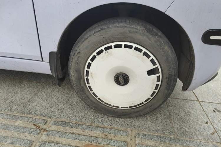 Used Chery QQ Ice Cream 2024 170km Sundae Right Front Wheel Hub