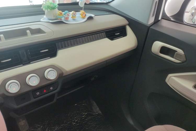 Used Chery QQ Ice Cream 2024 170km Sundae + Audio And AC Panel