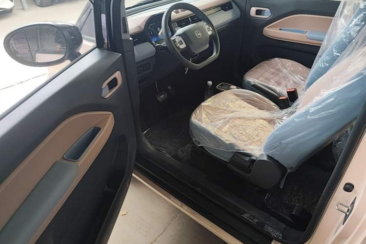 Used Chery QQ Ice Cream 2024 Edition Youth Version 205km Sundae Driver Seat