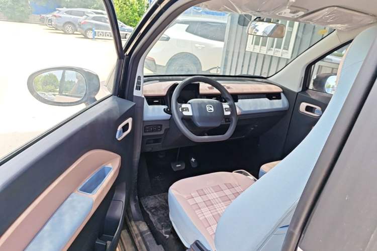 Used Chery QQ Ice Cream 2024 Edition Youth Version 205km Sundae Driver Seat