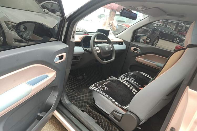 Used Chery QQ Ice Cream 2024 205km Sundae Driver Seat