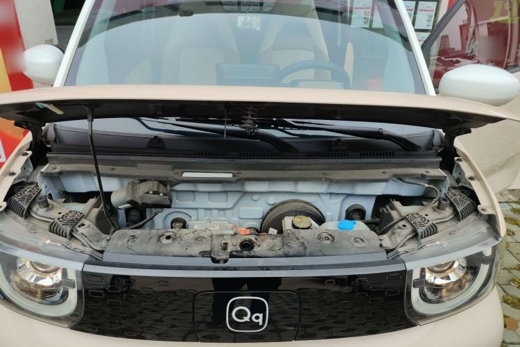 Used Chery QQ Ice Cream 2024 Edition Youth Version 205km Sundae Engine Bay