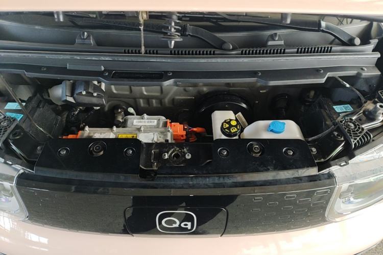 Used Chery QQ Ice Cream 2024 Edition Youth Version 205km Sundae Engine Bay