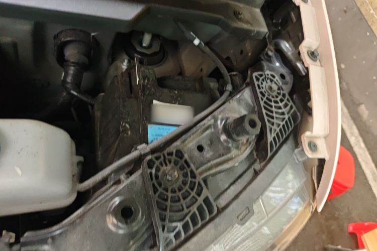 Used Chery QQ Ice Cream 2024 170km Sundae Engine Bay Left