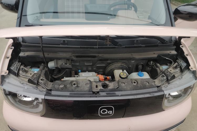Used Chery QQ Ice Cream 2024 Edition Youth Version 205km Sundae Engine Bay